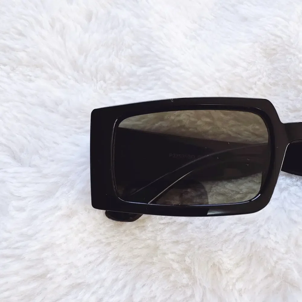 Aaron Black w/ Green Tint Rectangular Sunglasses